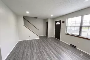 71 Meanor St, Imperial, PA 15126 - Photo 2