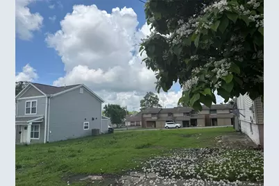 42 Whiteman Ave, Uniontown, PA 15401 - Photo 2