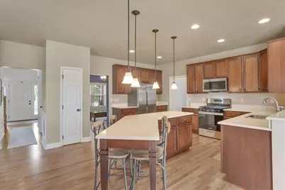 213 Windham Ln, Adams Township, PA 16046 - Photo 6