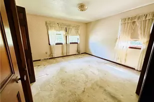 225 East End Rd, Centerville, PA 15417 - Photo 10