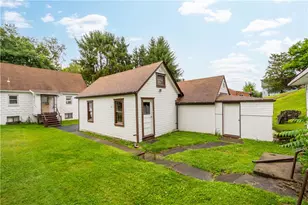 6611 Library Rd, South Park, PA 15129 - Photo 36