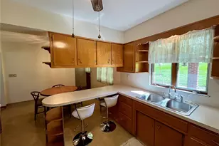 305 McClelland Rd, North Strabane, PA 15317 - Photo 4