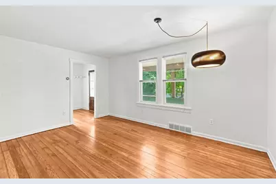 1221 Oakleaf Dr, Pittsburgh, PA 15207 - Photo 6