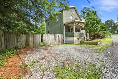 1221 Oakleaf Dr, Pittsburgh, PA 15207 - Photo 2