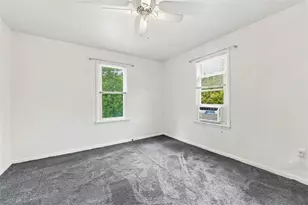 1221 Oakleaf Dr, Pittsburgh, PA 15207 - Photo 14