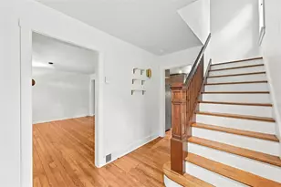 1221 Oakleaf Dr, Pittsburgh, PA 15207 - Photo 4