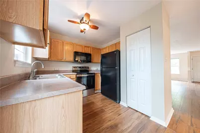 222 Castle Creek Dr, Seven Fields Boro, PA 16046 - Photo 6