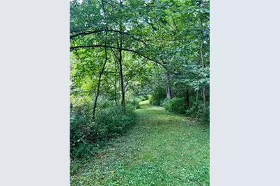 144 Calvert Ln, Wayne Township, PA 16101 - Photo 28