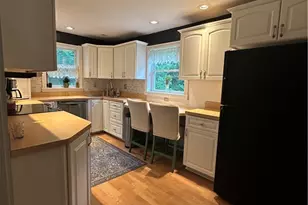 144 Calvert Ln, Wayne Township, PA 16101 - Photo 4