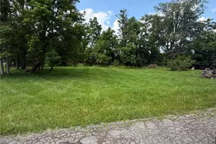 1210 Francis Pl, New Castle, PA 16101 - Photo 1