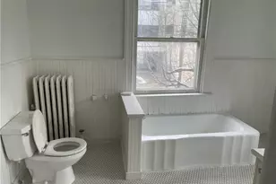 340 N Pennsylvania Ave, Greensburg, PA 15601 - Photo 18