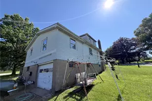 1661 Amy Ln, North Huntingdon, PA 15642 - Photo 4