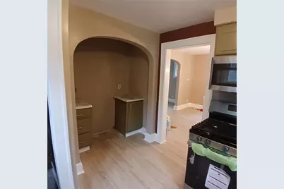 110 W Garfield Ave, New Castle, PA 16105 - Photo 10