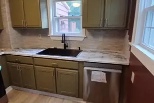 110 W Garfield Ave, New Castle, PA 16105 - Photo 10
