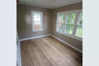 110 W Garfield Ave, New Castle, PA 16105 - Photo 16