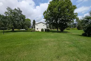 421 New Castle, Butler, PA 16001 - Photo 6