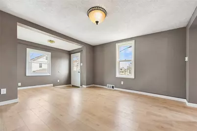 509 Division Avenue, Ellwood City, PA 16117 - Photo 4