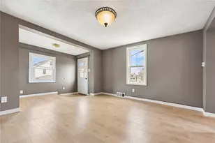 509 Division Ave, Ellwood City, PA 16117 - Photo 4
