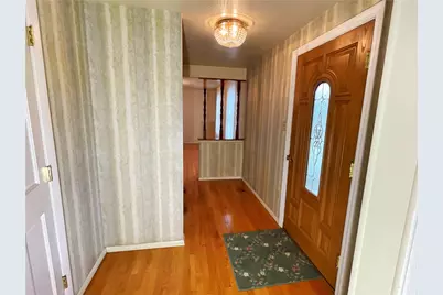 435 Fruitwood Drive, Bethel Park, PA 15102 - Photo 2