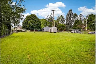 302 Lindsay Rd, Scott Township, PA 15106 - Photo 30