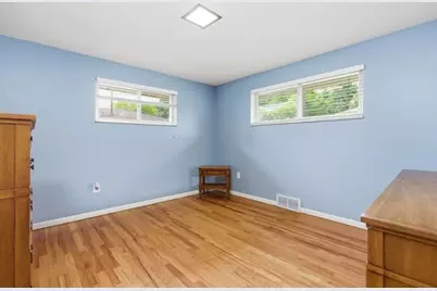 1540 Oneida Dr, Jefferson Hills, PA 15025 - Photo 12