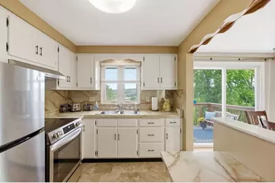 1540 Oneida Dr, Jefferson Hills, PA 15025 - Photo 10