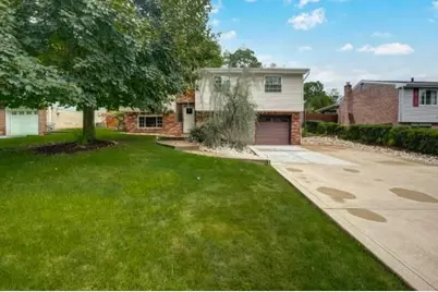 1734 O'Block Road, Pittsburgh, PA 15239 - Photo 1