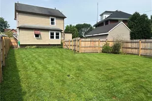 375 Wengler Ave, Sharon, PA 16146 - Photo 2