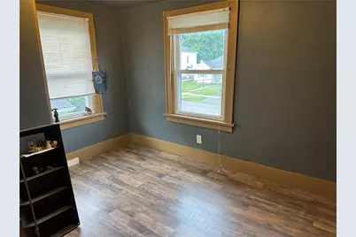 375 Wengler Ave, Sharon, PA 16146 - Photo 24
