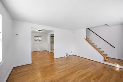 321 Cedar St, Jeannette, PA 15644 - Photo 8