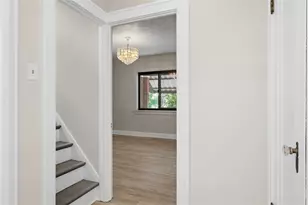 2535 Homehurst Ave, Pittsburgh, PA 15234 - Photo 14