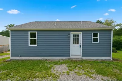 815 Saxonburg Boulevard, Clinton Township, PA 16056 - Photo 4