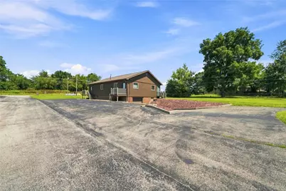 376 E Main Street, Mount Pleasant Township, PA 15666 - Photo 2