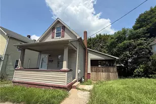 431 Malleable St, Sharon, PA 16146 - Photo 2