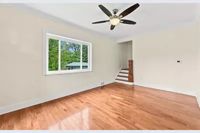 1221 Pocono St, Pittsburgh, PA 15218 - Photo 10