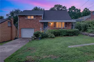 208 Tyrol Dr, Pittsburgh, PA 15227 - Photo 2