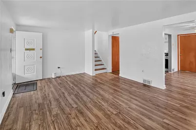 208 Tyrol Dr, Pittsburgh, PA 15227 - Photo 6
