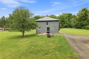 352 Mountain View Rd, Union Township, PA 16101 - Photo 18