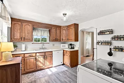 352 Mountain View Rd, Union Township, PA 16101 - Photo 4