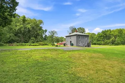 352 Mountain View Rd, Union Township, PA 16101 - Photo 14