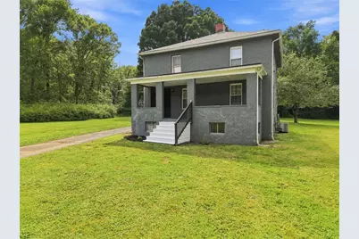 352 Mountain View Rd, Union Township, PA 16101 - Photo 1