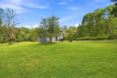 352 Mountain View Rd, Union Township, PA 16101 - Photo 12