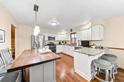 241 Catalina Dr, Neshannock Township, PA 16105 - Photo 10