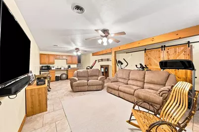 241 Catalina Dr, Neshannock Township, PA 16105 - Photo 32