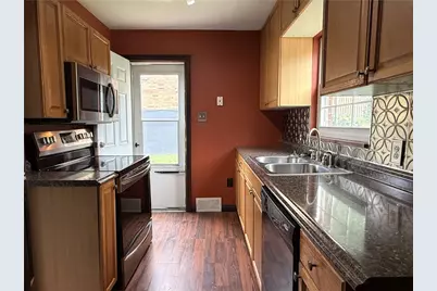 702 McArthur, Greensburg, PA 15601 - Photo 12