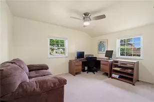 1271 Cardinal Dr, Scott Township, PA 15243 - Photo 20