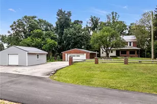 22 4th St, Allenport Boro, PA 15412 - Photo 4