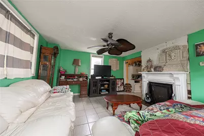 1362 E Maiden St, South Strabane, PA 15301 - Photo 2