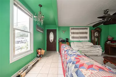 1362 E Maiden St, South Strabane, PA 15301 - Photo 10