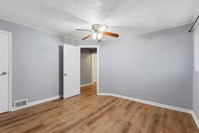 1907 Fox Way, Pittsburgh, PA 15203 - Photo 10